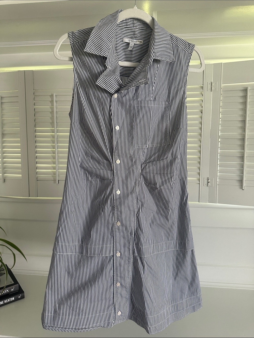 Derek Lamb Crosby Sleeveless Stripe Shirt Dress in Navy and White size 10